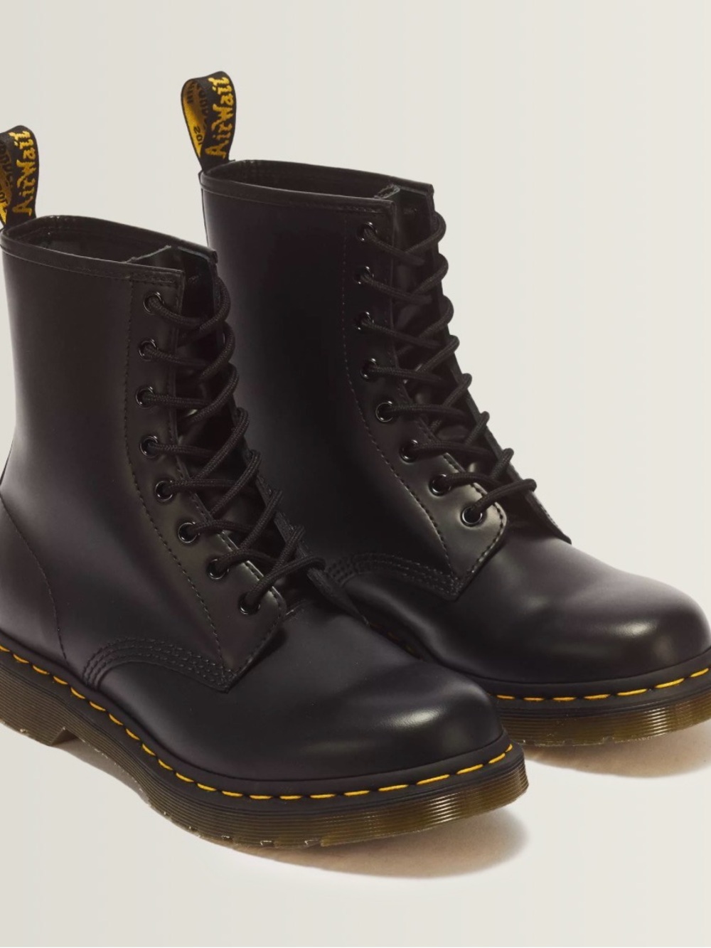 Dr. Martens 1460 Smooth Leather Lace Up Boot - Black (W11/M10)